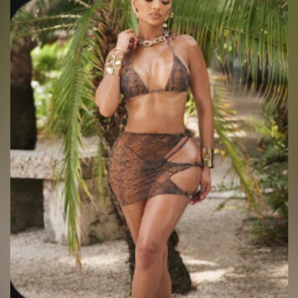 Matte Collection Never Worn Serengeti 3 Piece Swim Set